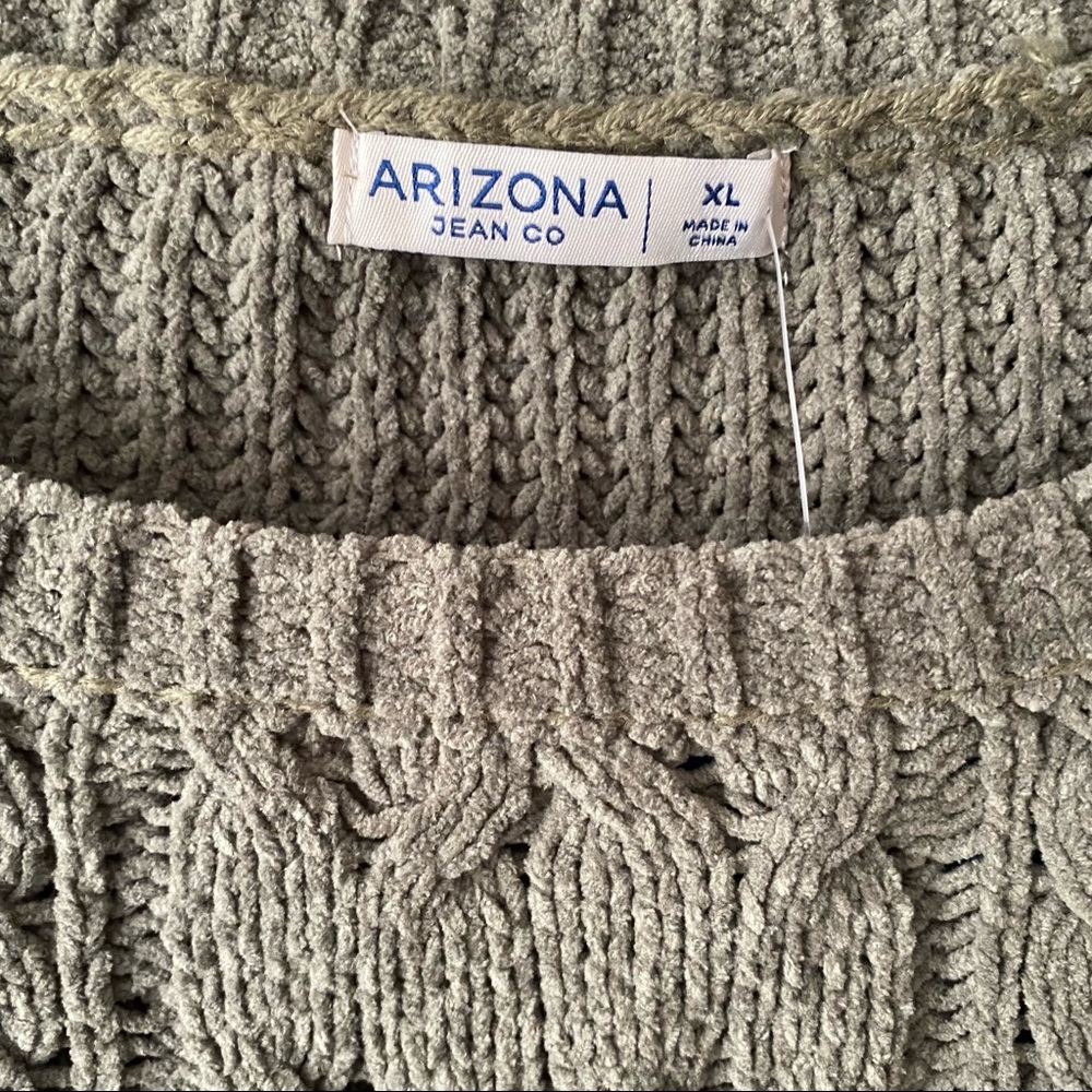 NWT Arizona Jean Company Olive Green Cable Knit Oversized Cropped Sweater XL - Picture 2 of 5